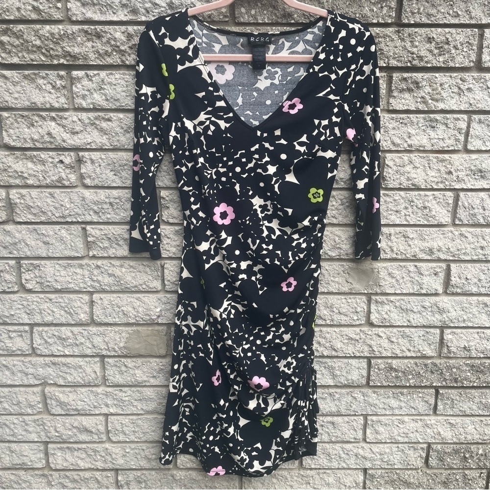 BCBG Paris Black Floral Print V Neck Ruched Midi Dress Women's Size Small - Picture 3 of 8